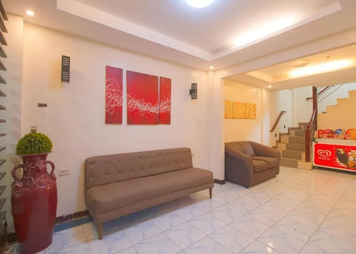 Vaccinated Staff-oyo 655 Mambaling Hotel 3*